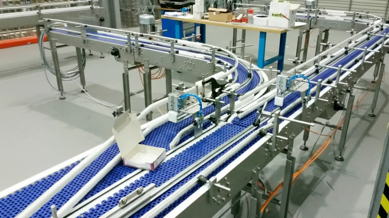 Modular belt conveyor for industrial automation